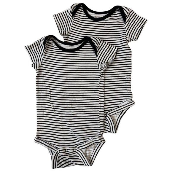 Gerber Other - 2 PACK GERBER BABY BOYS ONESIES STRIPED BLACK / WHITE COTTON SIZE 12 MONTHS